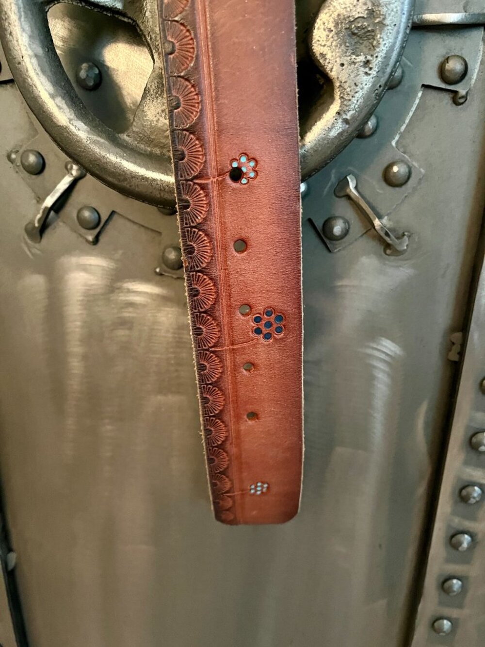 Vintage Lucky Brand Studded Turquoise Floral Leather Belt - Large - Picture 9 of 10